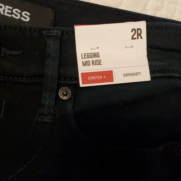 Express Dark Wash Skinny Jeans,  Size 2R, Jeans - Picture 9 of 14